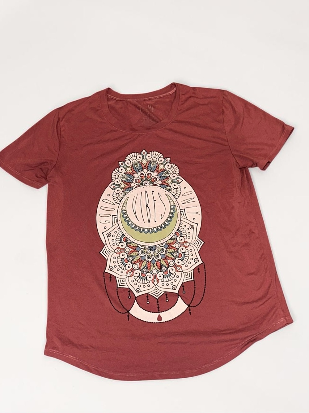 Women Vibes Graphic Tee - Rust Red